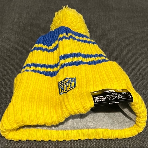 Los Angeles Rams Beanie Sideline Sport Knit Pom Beanie by NEW ERA. Must See RARE - Picture 5 of 9